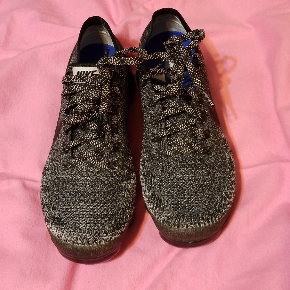 VaporMax tenis shoes